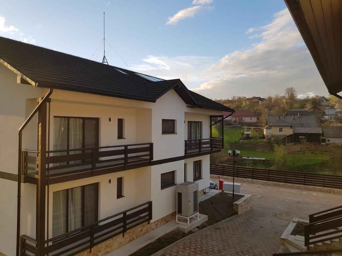 Sat De Vacanta Martisorul Cacica Esterno foto